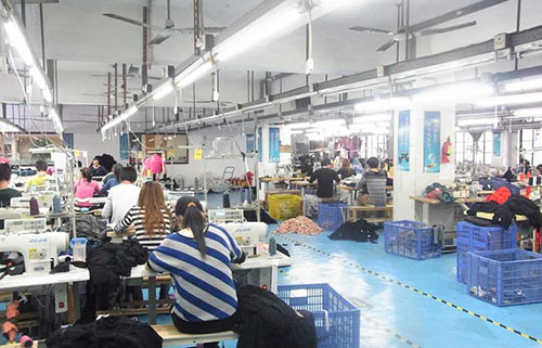 短納期を実現する生産体制 短納期を実現する生産体制